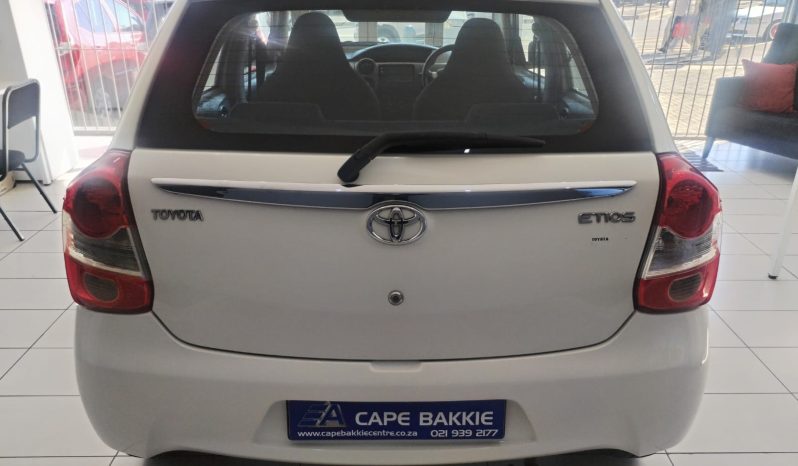 2015 Toyota Etios 1.5 Xi full