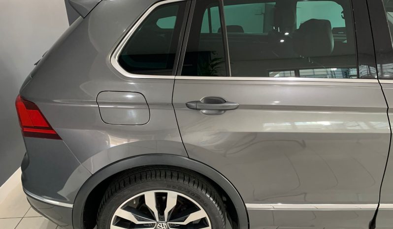 2017 Volkswagen Tiguan 2.0 TSI R-Line 4Motion A/T full